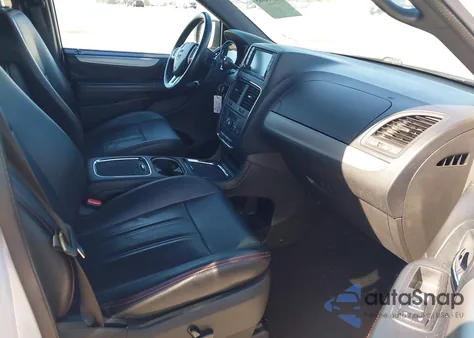 2017 Dodge Grand Caravan Gt z USA, uszkodzony, nr VIN 2C4RDGEG2HR699899